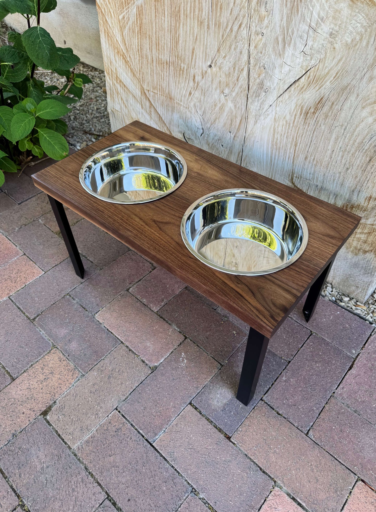 Large, Walnut, 2-Bowl, 12", Black straight legs