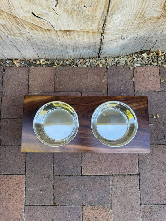 Small, Walnut, 2-Bowl, 4", Black slanted legs