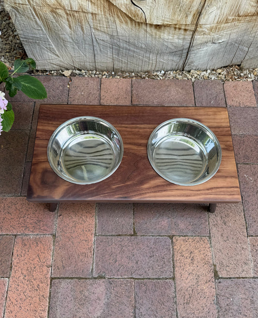 Medium, Walnut, 2-Bowl, 6", Black Powder Coated Slanted Legs