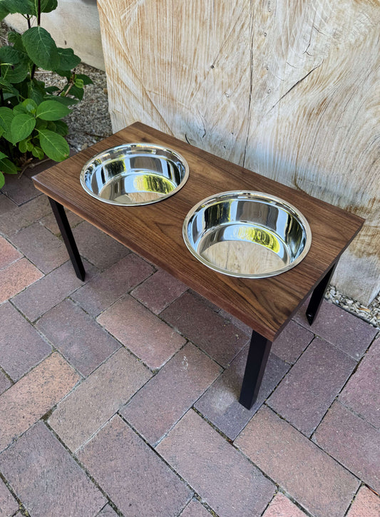 Large, Walnut, 2-Bowl, 12", Black straight legs