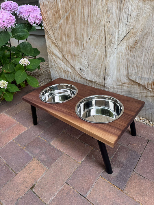 Large, Walnut, 2-Bowl, 8", Black slanted legs