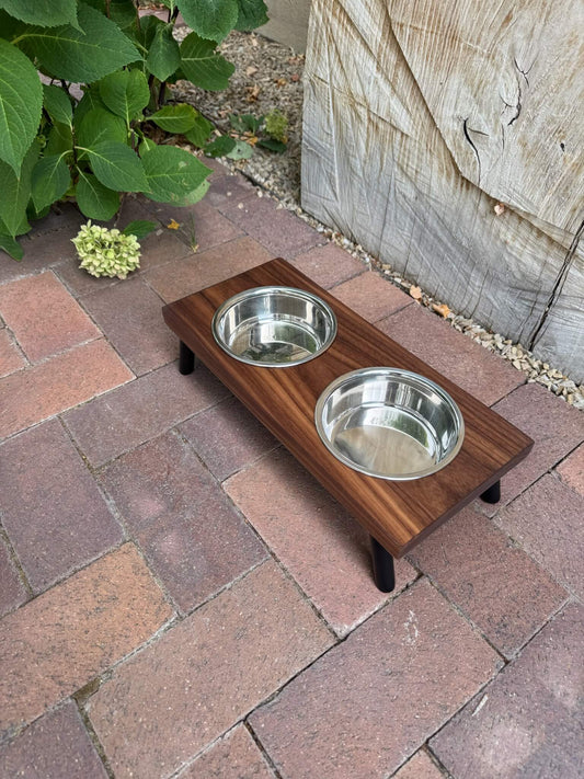 Small, Walnut, 2-Bowl, 4", Black slanted legs