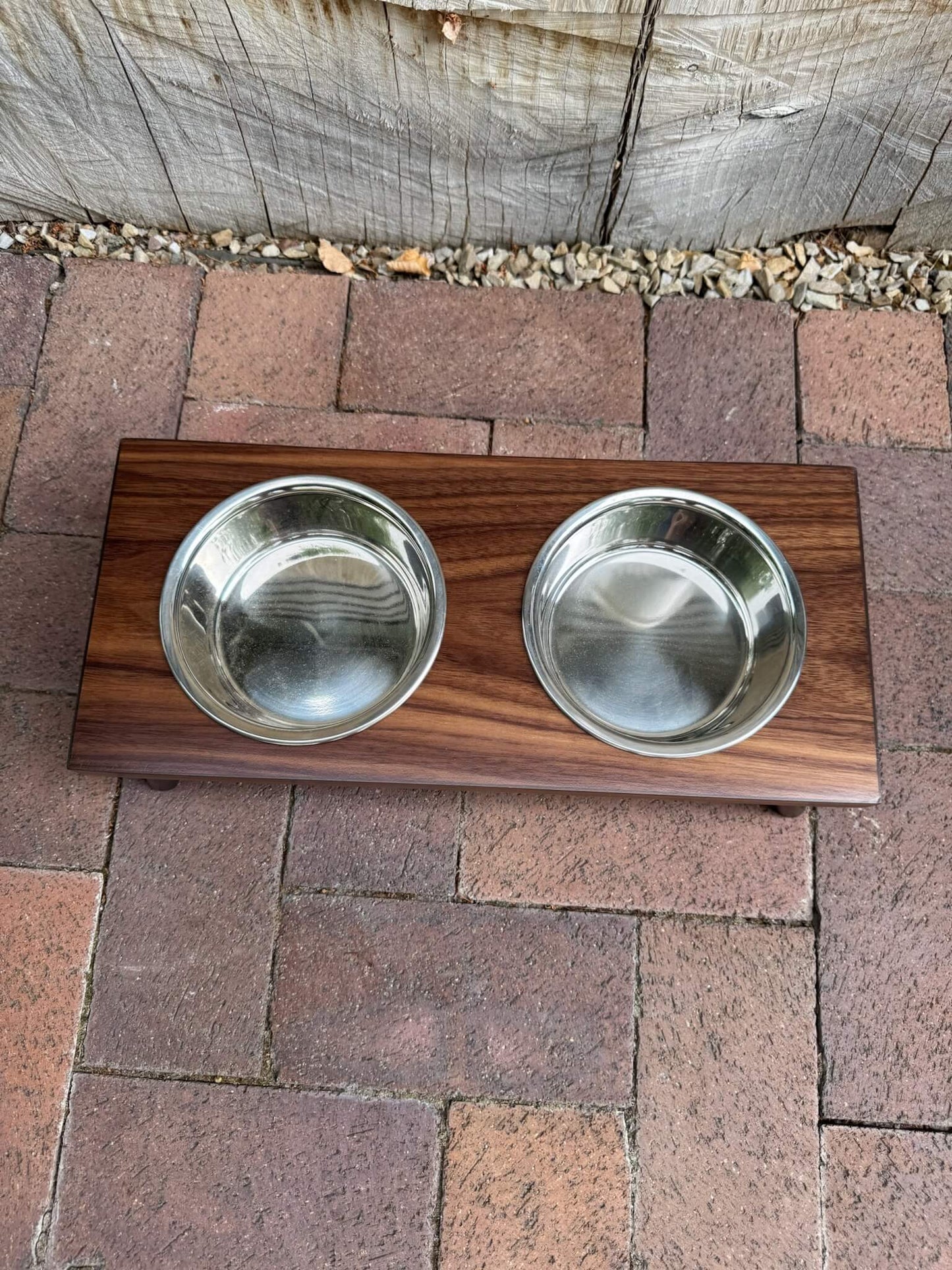 Small, Walnut, 2-Bowl, 4", Black slanted legs