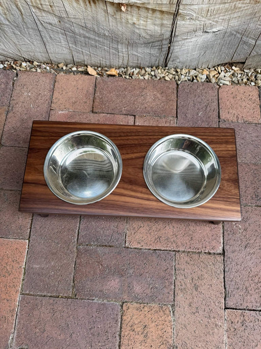 Small, Walnut, 2-Bowl, 4", Black slanted legs