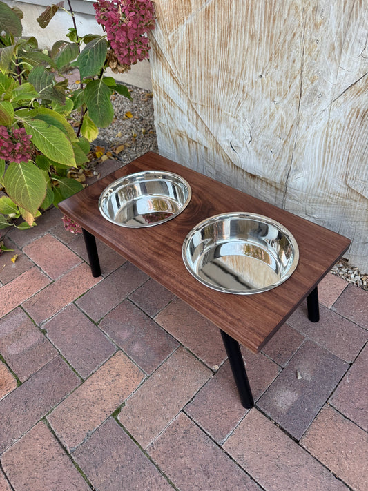Large, Walnut, 2-Bowl, 10", Black slanted legs