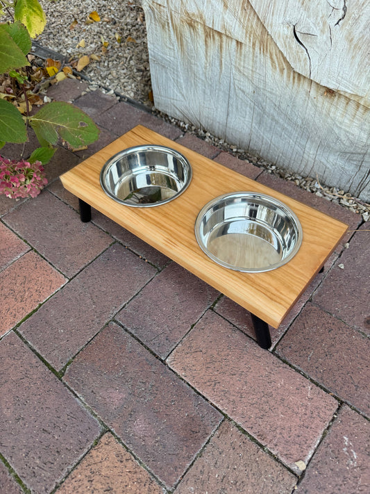 Small, Cherry, 2-Bowl, 4", Black slanted legs