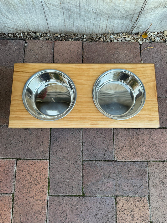 Small, Cherry, 2-Bowl, 4", Black slanted legs