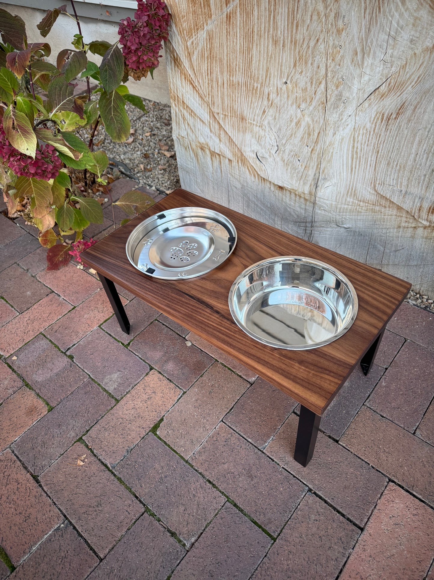 Large, Walnut, 2-Bowl, No-Drip, 10", Black straight legs
