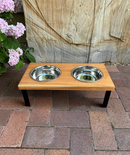 Medium, Cherry, 2-Bowl, 6", Black Powder Coated Straight Legs