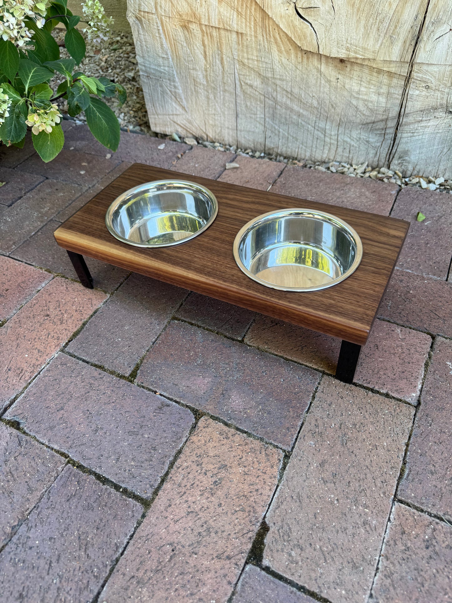 Small, Walnut, 2-Bowl, 4", Black Powder Coated straight legs