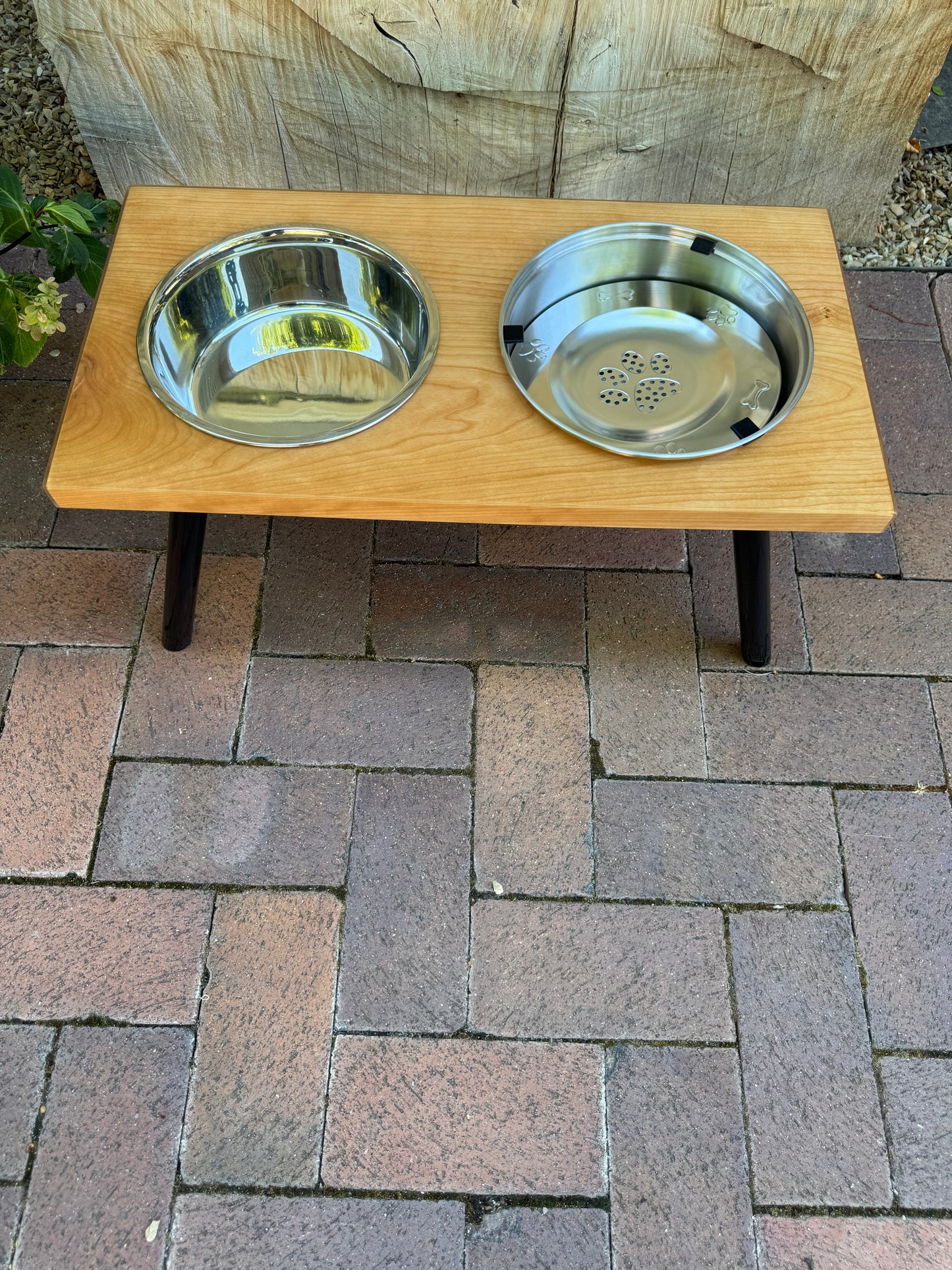 Large, Cherry, 2-Bowl, No-Drip, 10", Black Powder Coated Slanted Legs