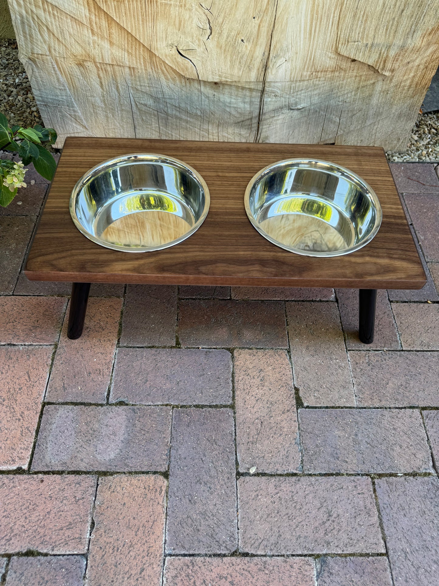 Large, Walnut, 2-Bowl, 8", Black Powder Coated Slanted Legs
