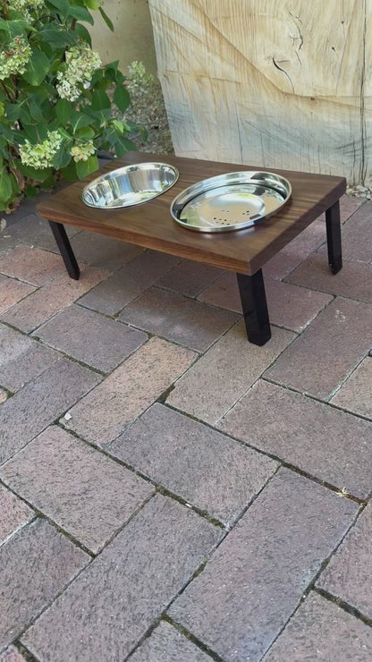 Medium, Walnut, 2-Bowl, No Drip, 6", Black Powder Coated Straight Legs